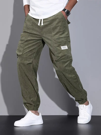 Brody Herren Cargohose aus Kord | Bequeme Jogginghose mit Taschen im Streetwear-Stil