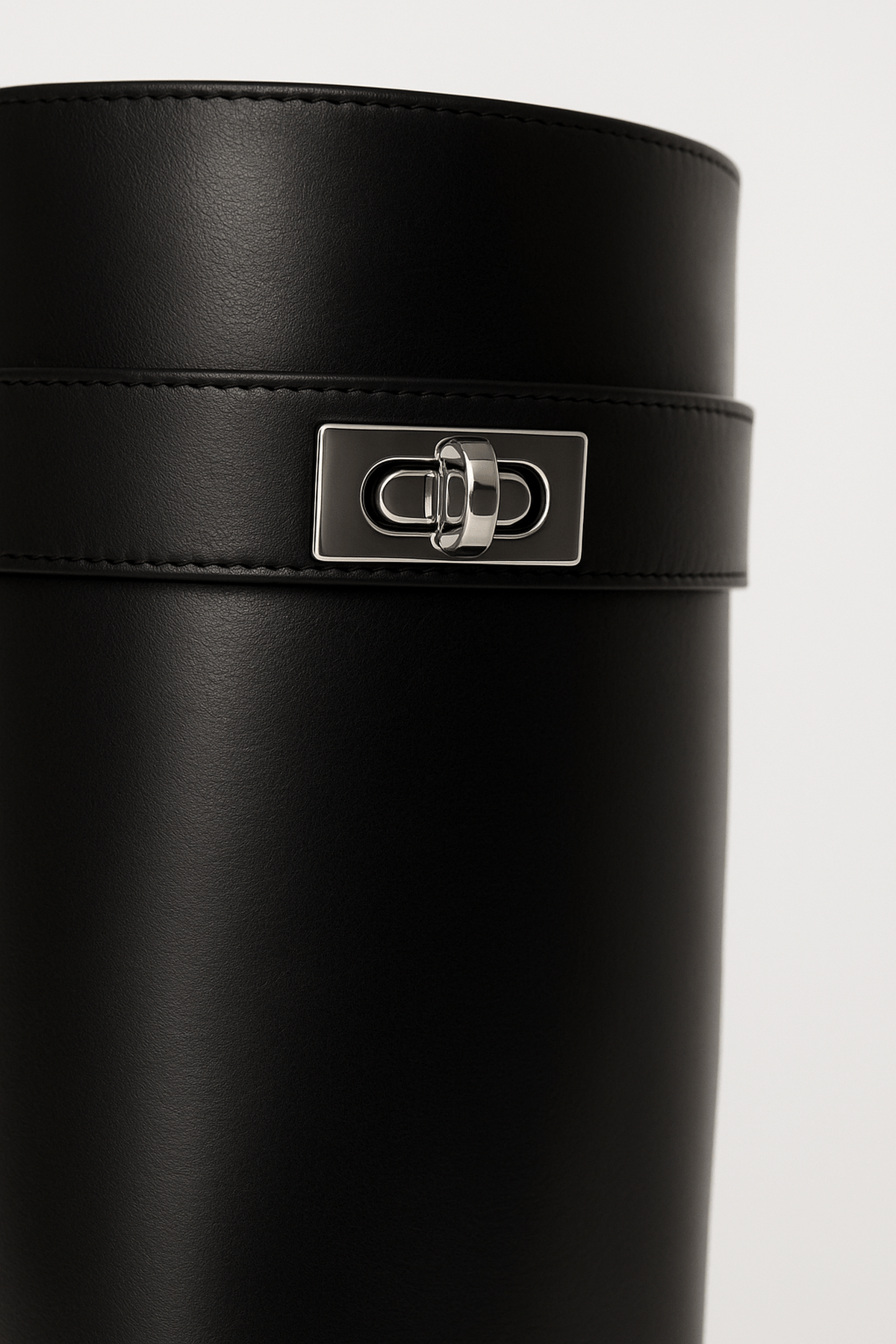 Damen Lederstiefel – Kniehoch mit Shark Lock Detail