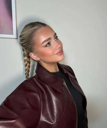 Elegante burgunderrote Damenjacke für zeitlosen Stil