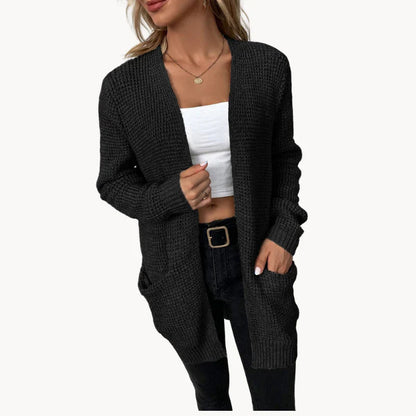 Elegante lange Damenstrickjacke mit V-Ausschnitt für stilvolle Anlässe