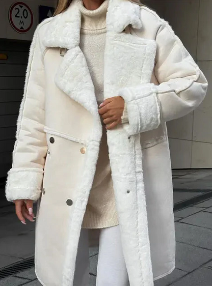 Eleganter, warmer Damenmantel für kalte Tage