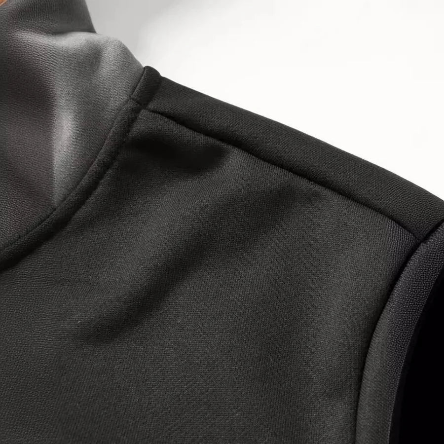 Modischer Kapuzenpullover Für Männer Mit Stil Und Komfort