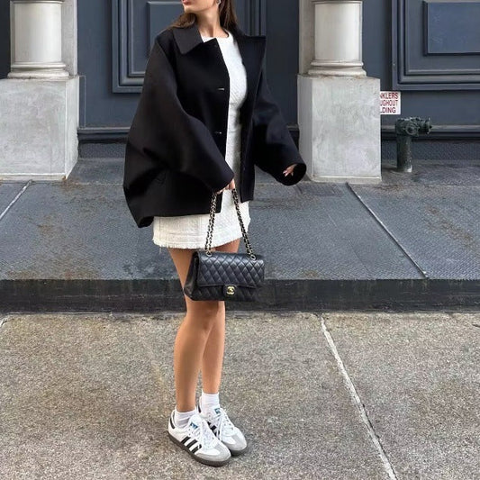 Stylischer Kurz-Mantel aus Wollmischung für den Herbst