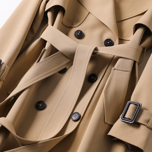 Trenchcoat Damen – Klassischer Mantel im Vintage Look modern gestylt