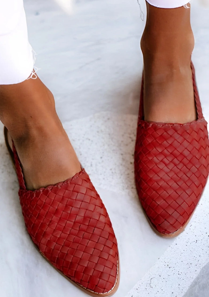 Vera | Flach geschnittene Sandalen mit Flechtmuster für Damen | Stilvoll, bequem & vielseitig